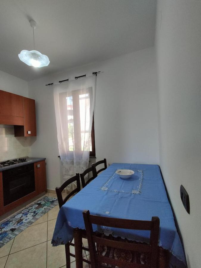 Casa con 2 camere da letto e posto auto gratuito Praia a Mare Esterno foto